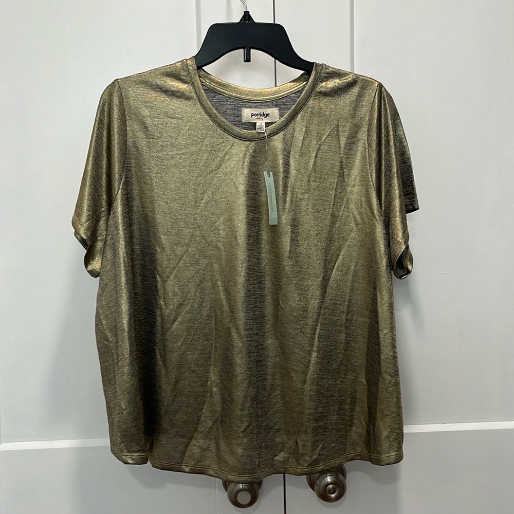 Metallic Gold Short Sleeve Crewneck Top